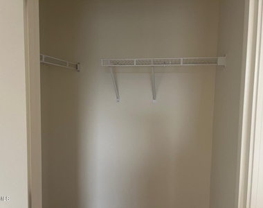 2213 Gln Xing Drive - Photo Thumbnail 33