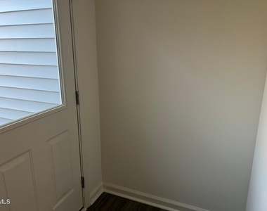 2213 Gln Xing Drive - Photo Thumbnail 16