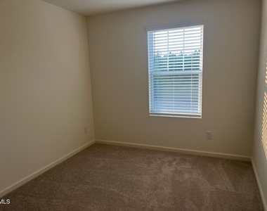 2213 Gln Xing Drive - Photo Thumbnail 30