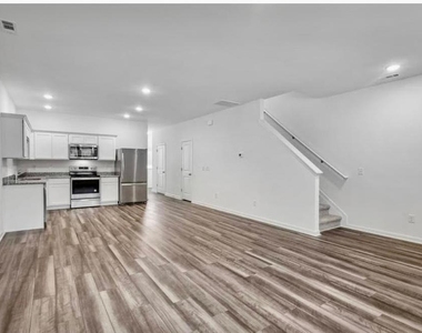 2213 Gln Xing Drive - Photo Thumbnail 5