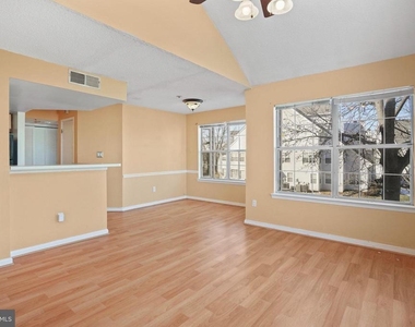 14023 Vista Drive - Photo Thumbnail 3
