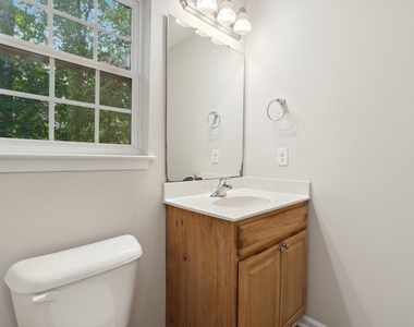 338 E Spring Street - Photo Thumbnail 18