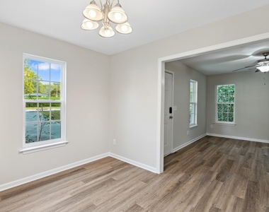 338 E Spring Street - Photo Thumbnail 8