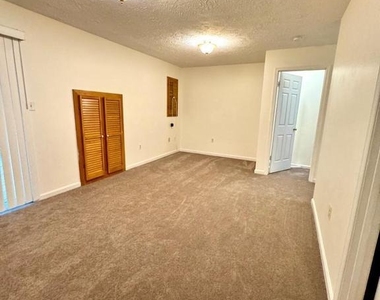 7719 Ora Court - Photo Thumbnail 20