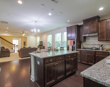 411 Alamosa Place - Photo Thumbnail 79