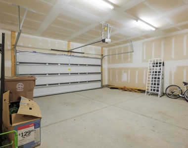411 Alamosa Place - Photo Thumbnail 13
