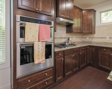 411 Alamosa Place - Photo Thumbnail 56
