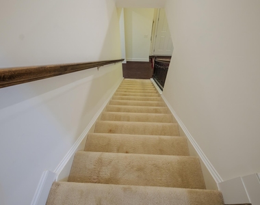411 Alamosa Place - Photo Thumbnail 10