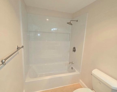 3329 Huntley Square Drive - Photo Thumbnail 18
