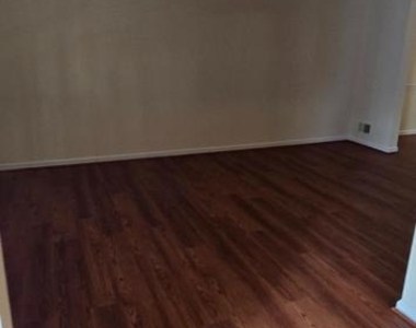 707 Curry Ford Lane - Photo Thumbnail 2