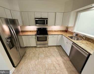 5506 Whitley Park Terrace - Photo Thumbnail 8