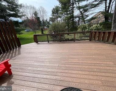 15705 Anamosa Drive - Photo Thumbnail 23