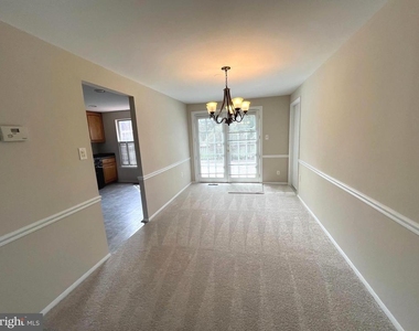 15705 Anamosa Drive - Photo Thumbnail 3