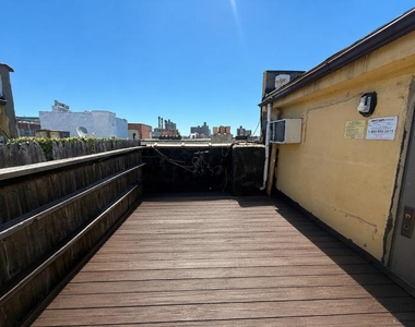 East 13th Street & 1st Ave - Photo Thumbnail 11
