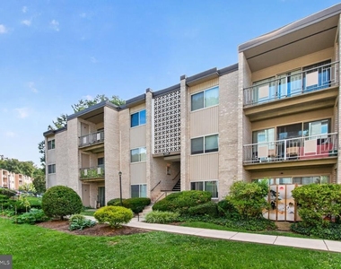 12207 Braxfield Court - Photo Thumbnail 5