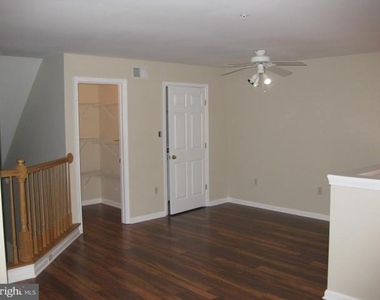 18003 Cloppers Mill Terrace - Photo Thumbnail 7