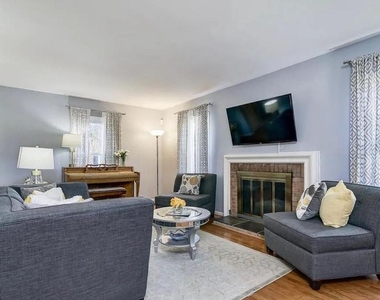 134 Gold Kettle Drive - Photo Thumbnail 1