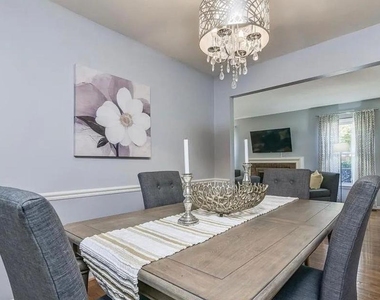 134 Gold Kettle Drive - Photo Thumbnail 4