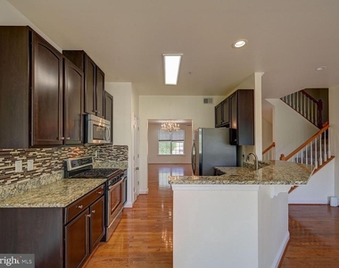 9722 June Flowers Way - Photo Thumbnail 6