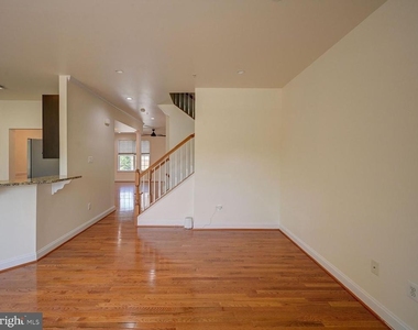 9722 June Flowers Way - Photo Thumbnail 5