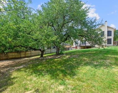 11905 Lake Stone Dr - Photo Thumbnail 38