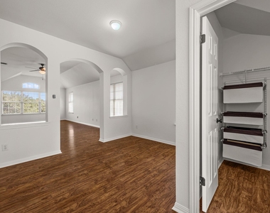 11905 Lake Stone Dr - Photo Thumbnail 28