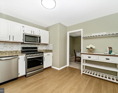 8409 Woodward Street - Photo Thumbnail 12