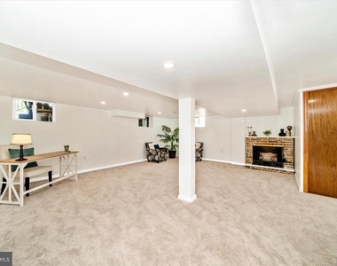 8409 Woodward Street - Photo Thumbnail 33