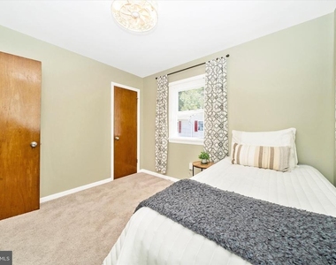 8409 Woodward Street - Photo Thumbnail 25