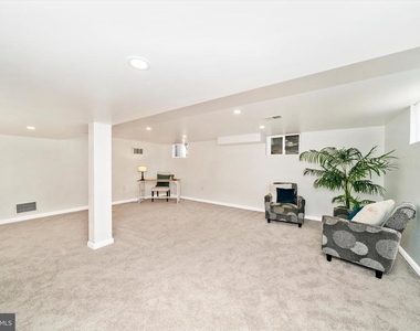 8409 Woodward Street - Photo Thumbnail 31