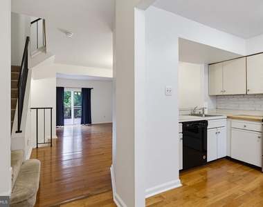 8867 Willowwood Way - Photo Thumbnail 12