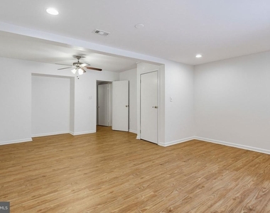 8867 Willowwood Way - Photo Thumbnail 18
