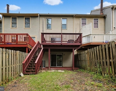 8867 Willowwood Way - Photo Thumbnail 4
