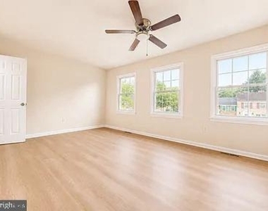 5927 Grand Banks Road - Photo Thumbnail 2