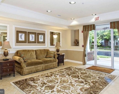 5801 Clipper Lane - Photo Thumbnail 2