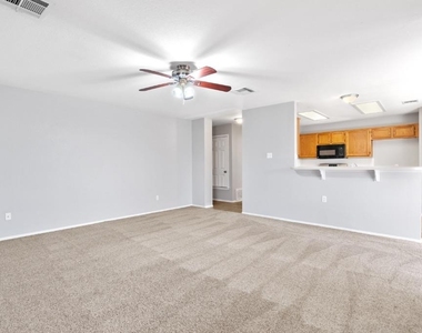 1514 Royce Ln - Photo Thumbnail 6