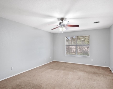 1514 Royce Ln - Photo Thumbnail 12