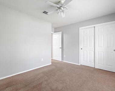 1514 Royce Ln - Photo Thumbnail 21