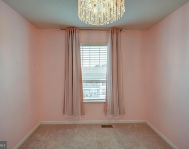 5059 Silver Oak Drive - Photo Thumbnail 24