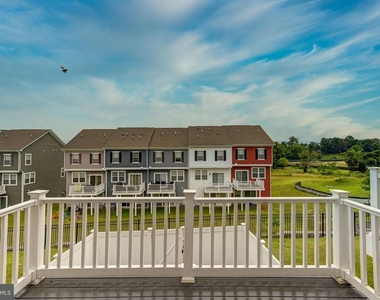 5059 Silver Oak Drive - Photo Thumbnail 34