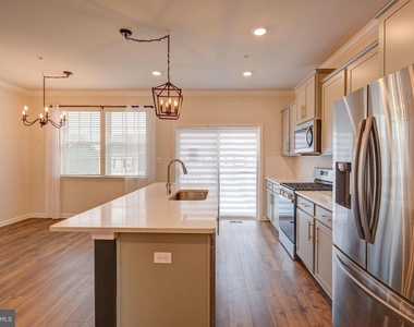 5059 Silver Oak Drive - Photo Thumbnail 7