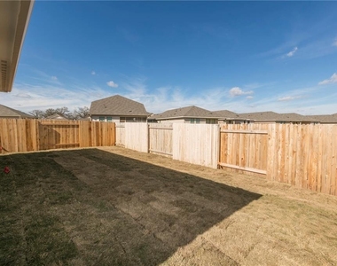 108 Otella St - Photo Thumbnail 21