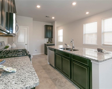 108 Otella St - Photo Thumbnail 6