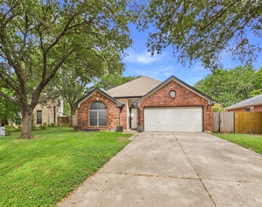 7400 Crepe Myrtle Dr - Photo Thumbnail 28