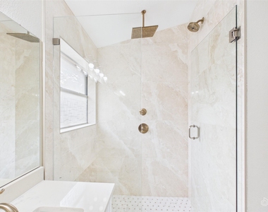 7400 Crepe Myrtle Dr - Photo Thumbnail 17