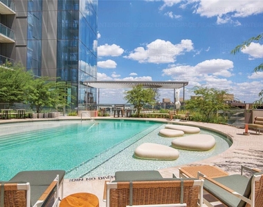 44 East Ave - Photo Thumbnail 12