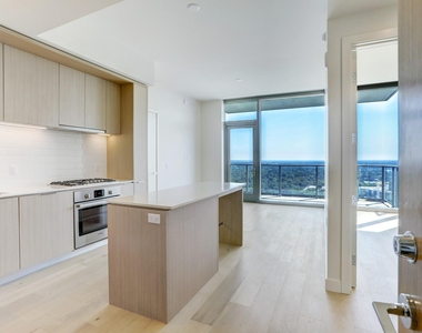 44 East Ave - Photo Thumbnail 4