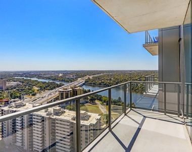44 East Ave - Photo Thumbnail 9