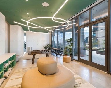 44 East Ave - Photo Thumbnail 18