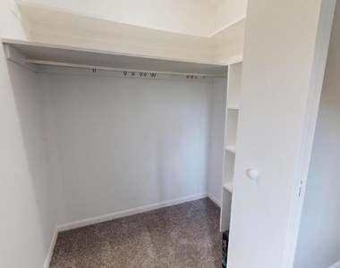 3905 Parkview Avenue - Photo Thumbnail 3